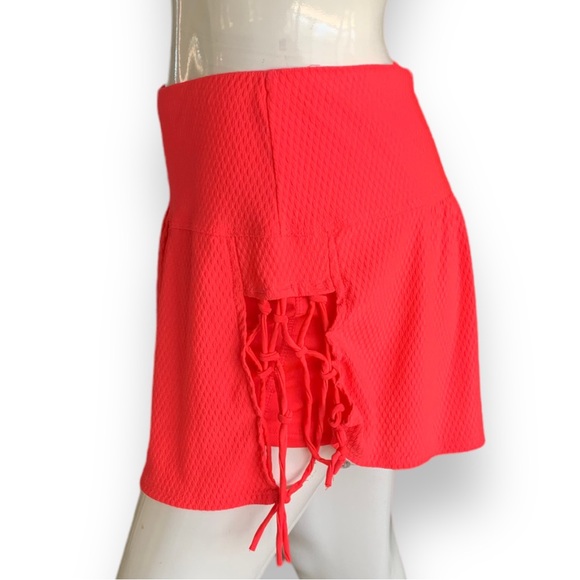 LUCK IN LOVE BRIGHT CORAL TENNIS, PICKLE BALL, GOLF SKORT. WOMEN’S SIZE L (12) - Picture 4 of 5